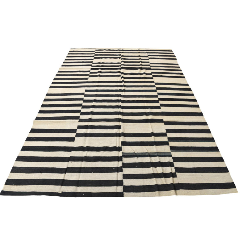 Tapis noir et blanc Noor