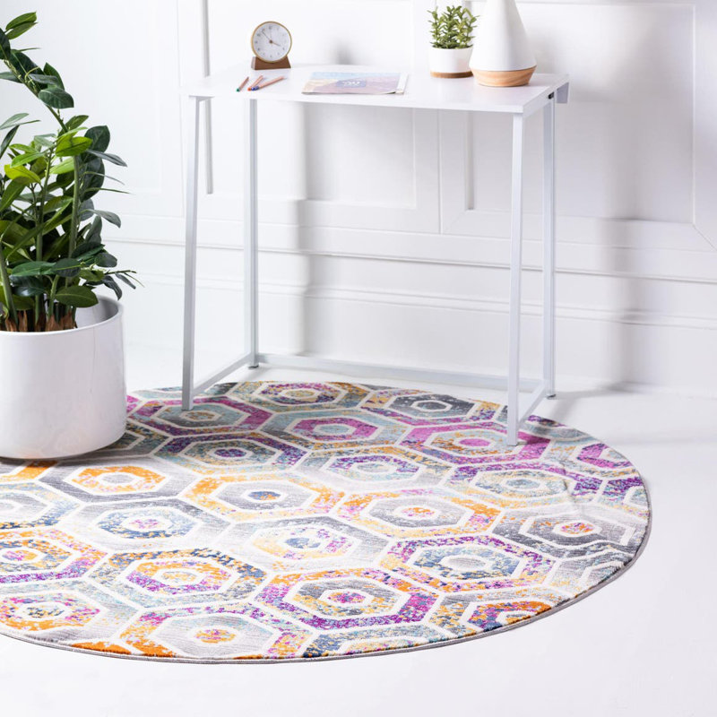 Geometric Indoor Rug, Round 3'7"