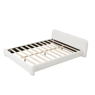 Grand lit tapissier Boucle - Design d'intérieur blanc élégant avec structure robuste