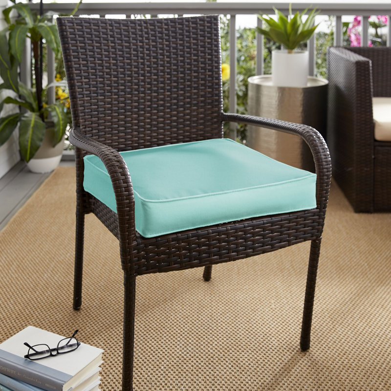 Coussin de chaise d'extérieur Armondo Carolena Sunbrella, H 5 po x l 22,5 po x P 22,5 po, Sunbrella tissu Aruba