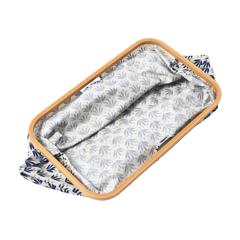 Panier recouvert de bambou avec poignées découpées, Bleu / blanc /brun