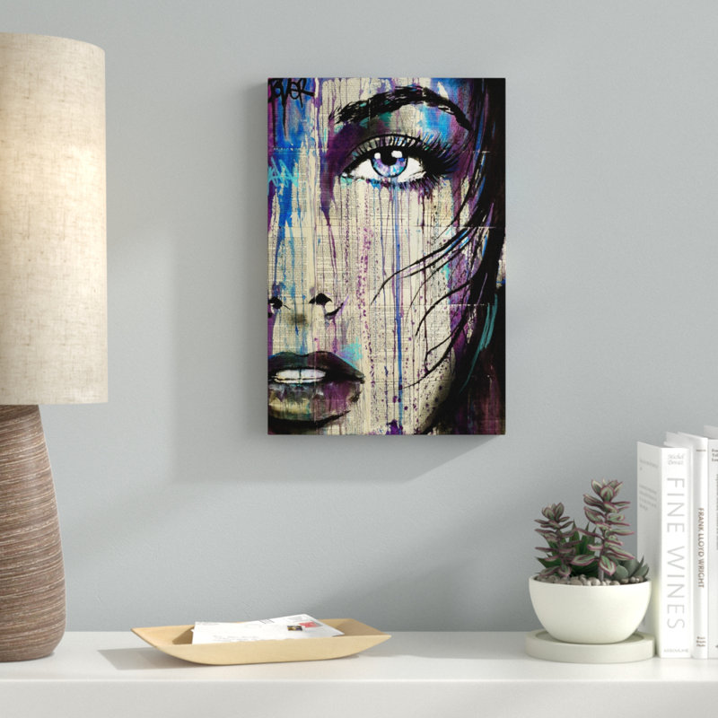 «Indigo Feeling» par Loui Jover, art mural sur toile, H 40 po x l 26 po x P 1,25 po