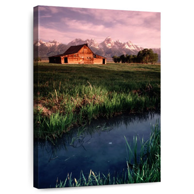 Lilie Antelope Flats Barn