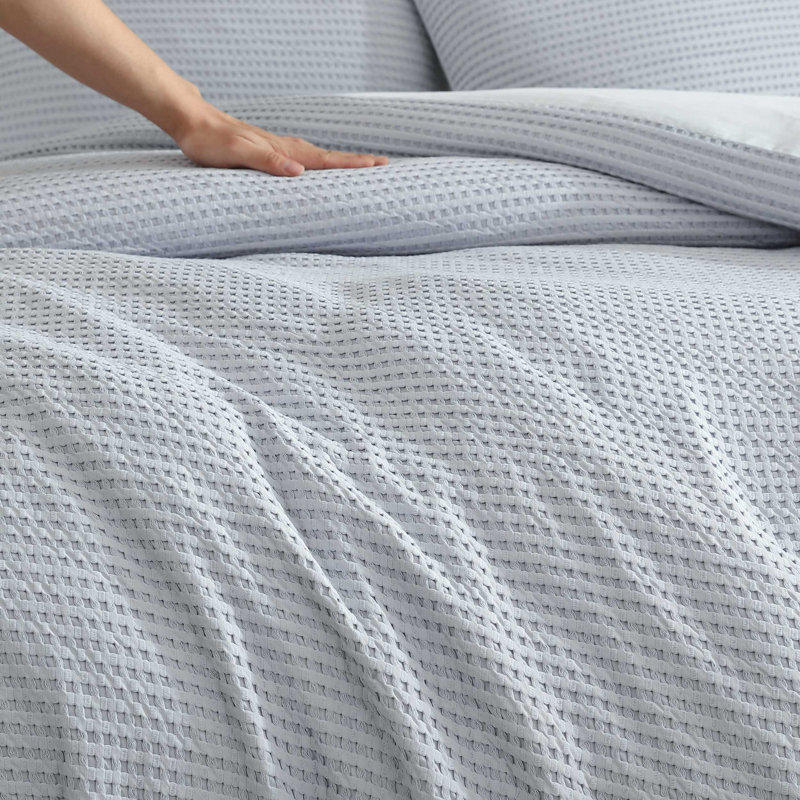 Kenneth Cole Solid Waffle Reversible Comforter Set, King Comforter + 2 King Shams, Silver