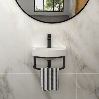 Lavabo de salle de bain mural en céramique 16 po x 14 po avec barre à serviettes noire et robinet noir