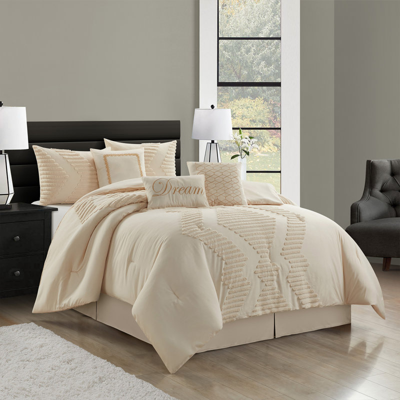 Ensemble d'édredon touffeté 7 pièces Clemence, Beige, Édredon de très grande taille et 6 pièces suppl
