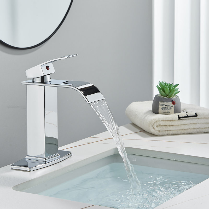 Robinet de lavabo à poignée simple Basin, Chrome, 1,8 gallons par minute