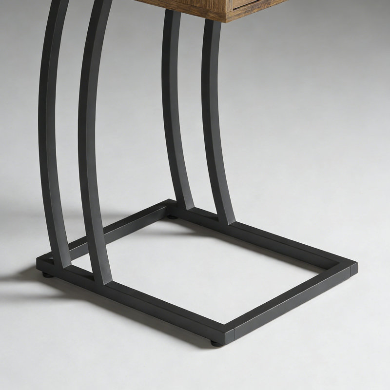 Table d'appoint antique muscade et bronze industriel