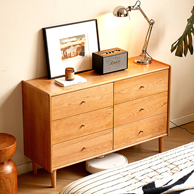 Commode d'appoint simple de style antique