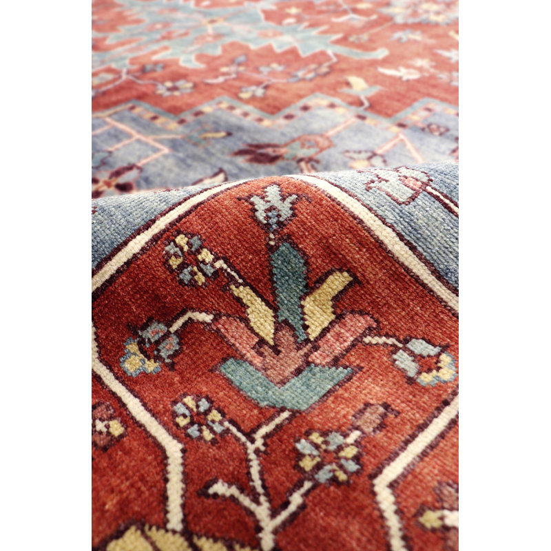 Serapi Hand Knotted Wool Area Rug, Rectangle 9'7" x 14'
