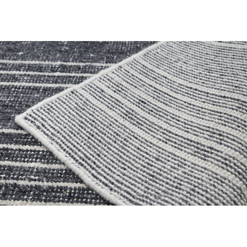 Handcrafted Black Shag Wool 5' x 8' Rectangular Rug