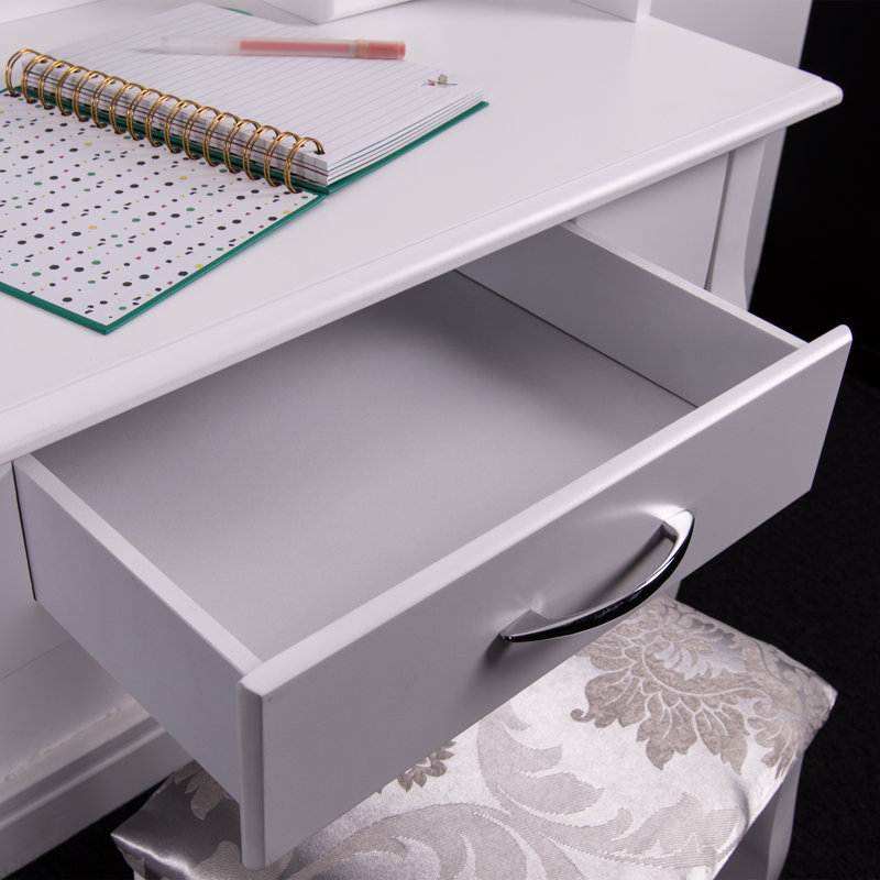 Muskoka Dressing Table with Mirror