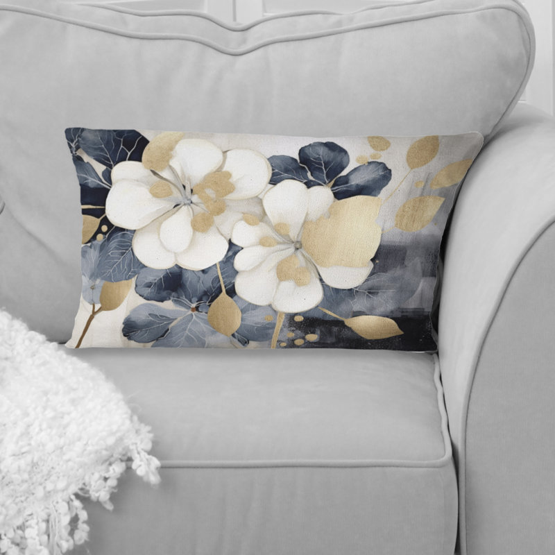 Coussin décoratif à imprimé floral blanc or et hortensias II