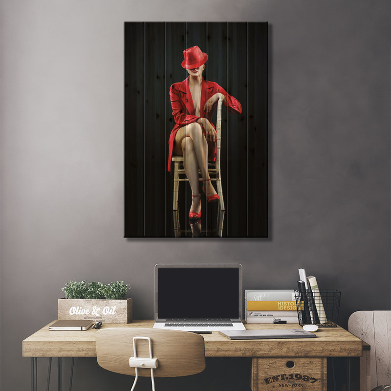 «Woman in Red» par Johan Swanepoel - impression sur bois sans cadre, H 26 po x l 18 po x P 1,5 po