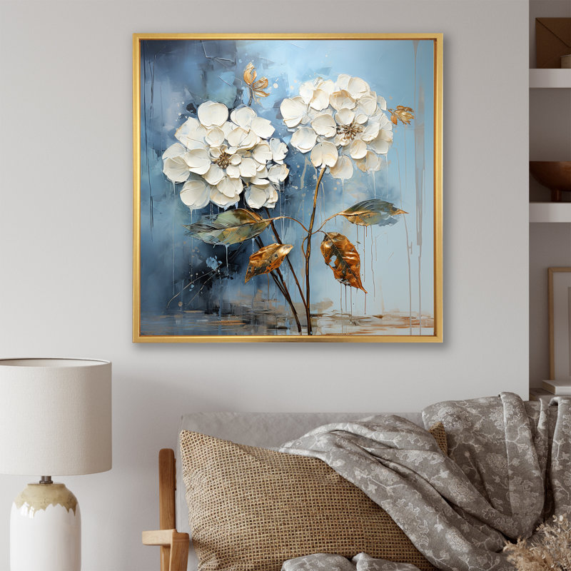 «Blue Hydrangea Blooms In Grey Tone I», reproduction sur toile, Cadre flottant doré, H 30 po x l 30 po x P 1 po