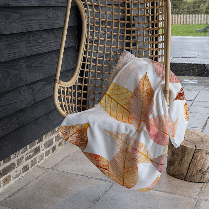 Prins Quilted Throw Blanket
