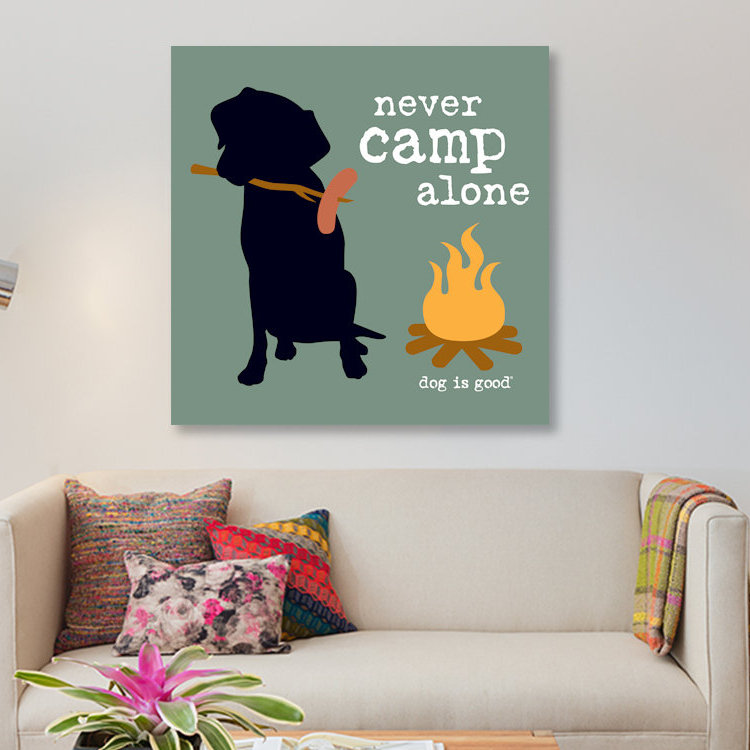 «Never Camp Alone I», impression sur toile, H 26 po x l 26 po x P 1,5 po, Pas de tapis, Toile tendue
