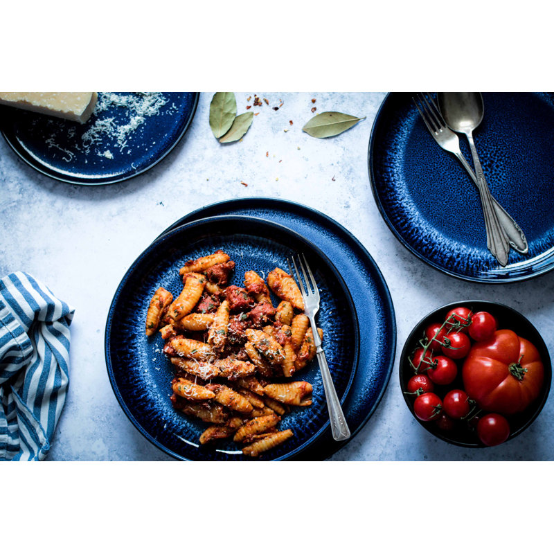 18 Piece Ceramic Dinnerware Set - Service for 6, Blue/Black