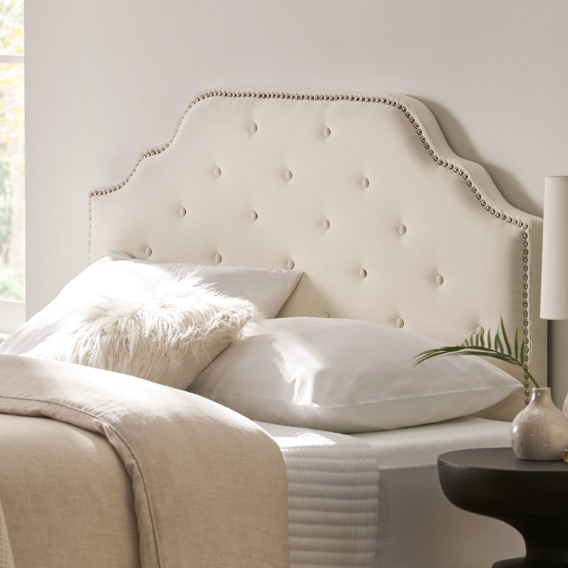 Tête de lit tapissier en tissu pour grand lit, bouton avec garniture en point de diamant tendance, garniture cloutée élégante,