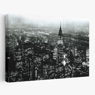 Manhattan rétro et rétro dans la nuit