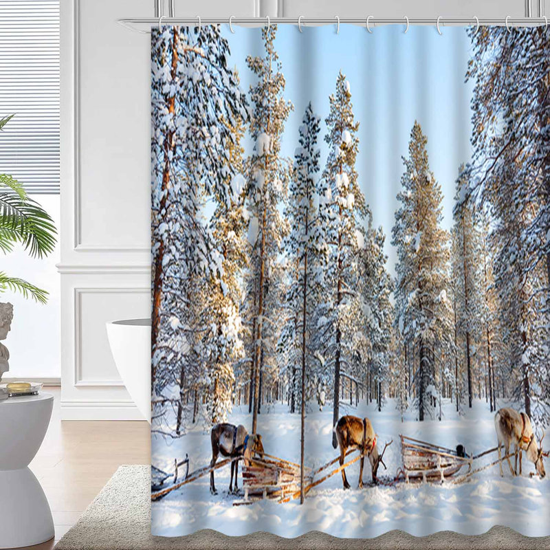 Rideau de douche Reindeer Winter Forest, L 72 po x l 78 po