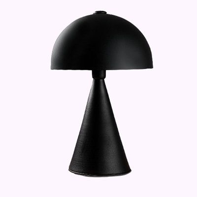 Lampe de table en métal