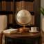 Sculpture en forme de globe décoratif avec base en bois pour la décoration intérieure - Accent moderne pour le salon, le bureau ou la tablette - 10 po-767759802