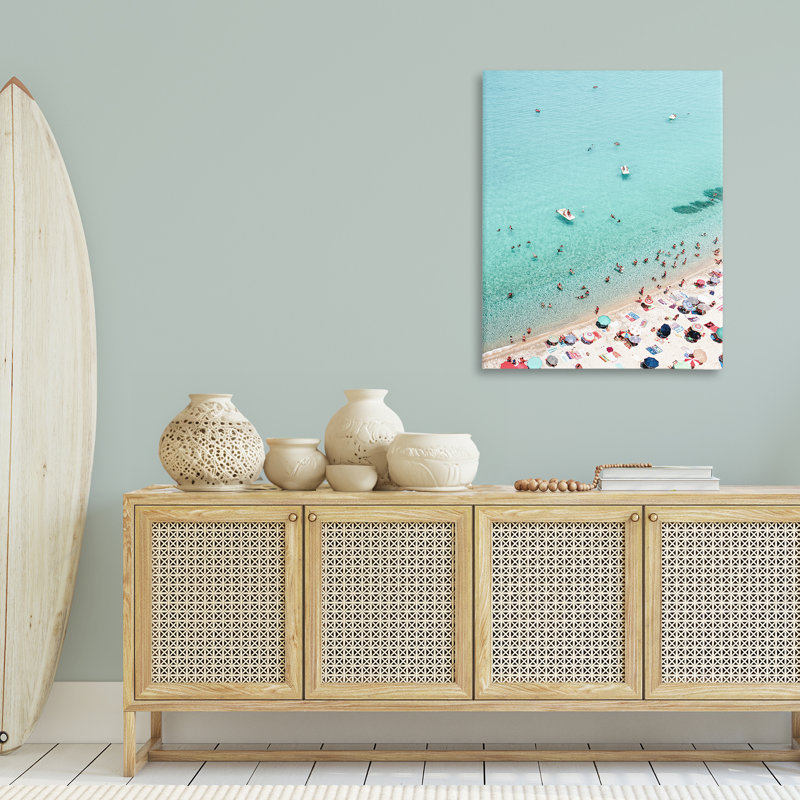 «Busy Beach View», art mural sur toile par Sissi et Seb, H 40 po x l 30 po