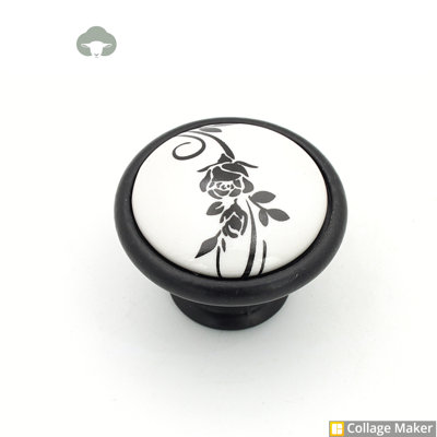 Sanabria 33mm Diameter Round Knob