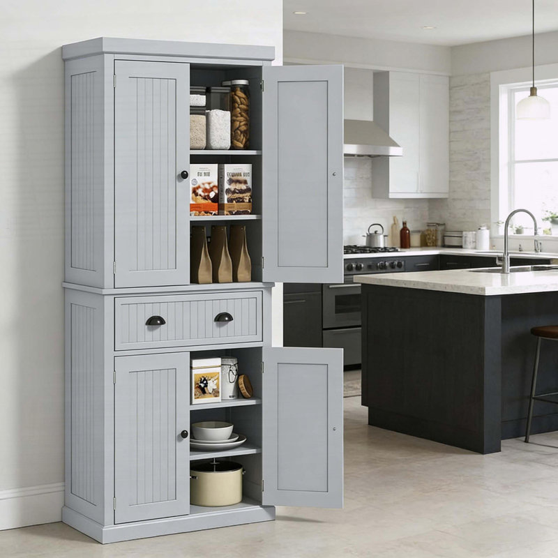 Armoire haute haute avec panneaux de lambris et tablettes réglables