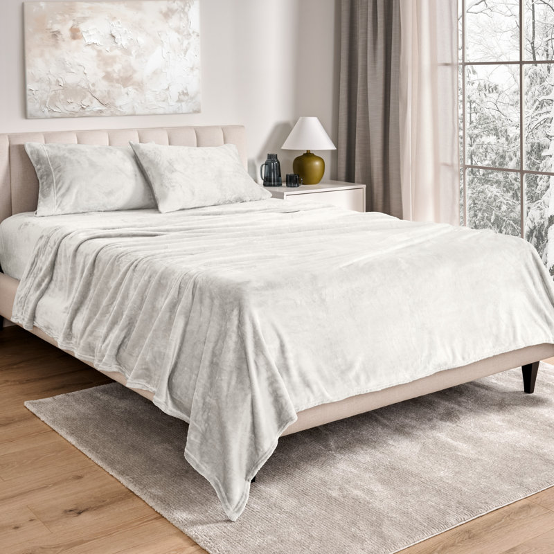 Microplush Sheet Set, Queen Sheet Set + 1 Fitted Sheet + 2 Pillowcases, Gray
