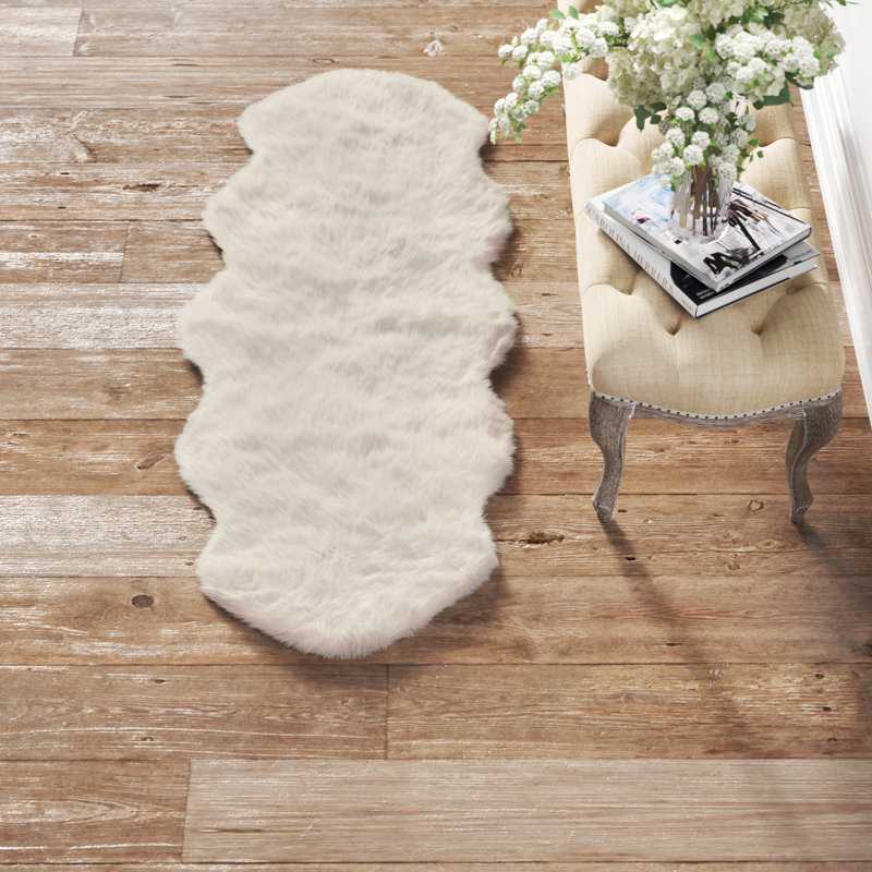 Gordon Off White Area Rug