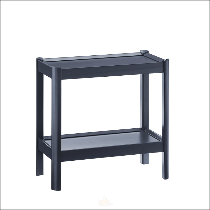 Table de chevet Yonda avec deux tablettes spacieuses et des coins arrondis, parfaite pour les chambres à coucher modernes et les solutions de rangement élégantes.
