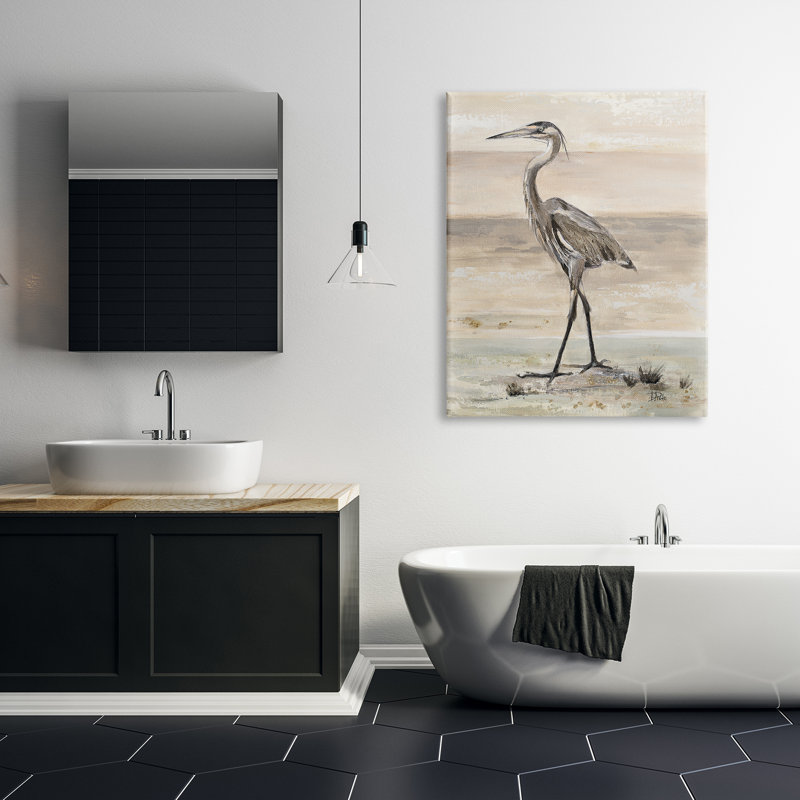 «Crane Bird Beach Shore» par Patricia Pinto - peinture sur toile tendue, H 48 po x l 36 po x P 1,5 po