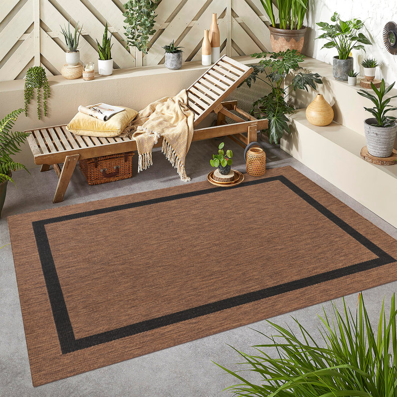 Tapis intérieur / extérieur brun Waikiki, Rectangle 7 pi 10 po x 10 pi