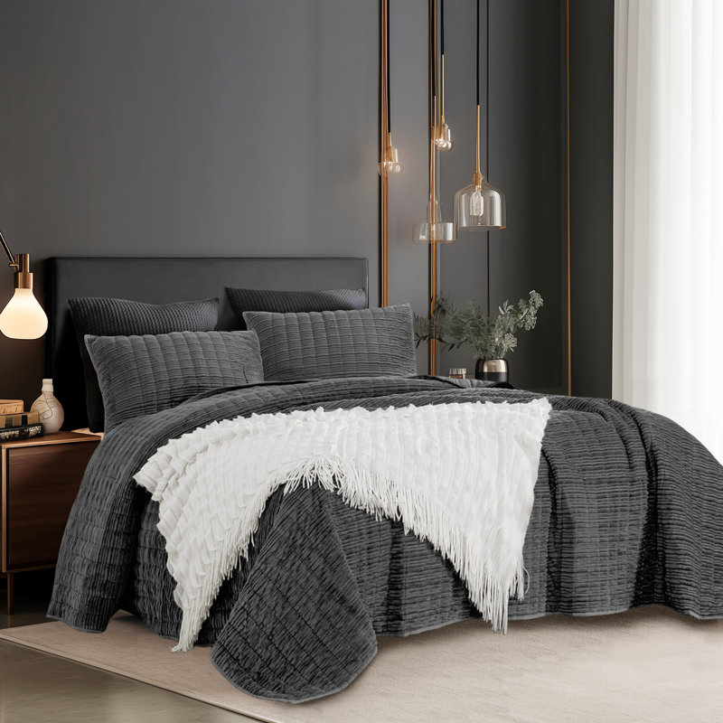 Wonderful Velvet 3-piece reversible quilt set, King Quilt + 2 King Shams, Dark Gray