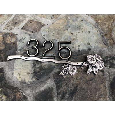 Laurel Novelty Reflective Wall Plaque