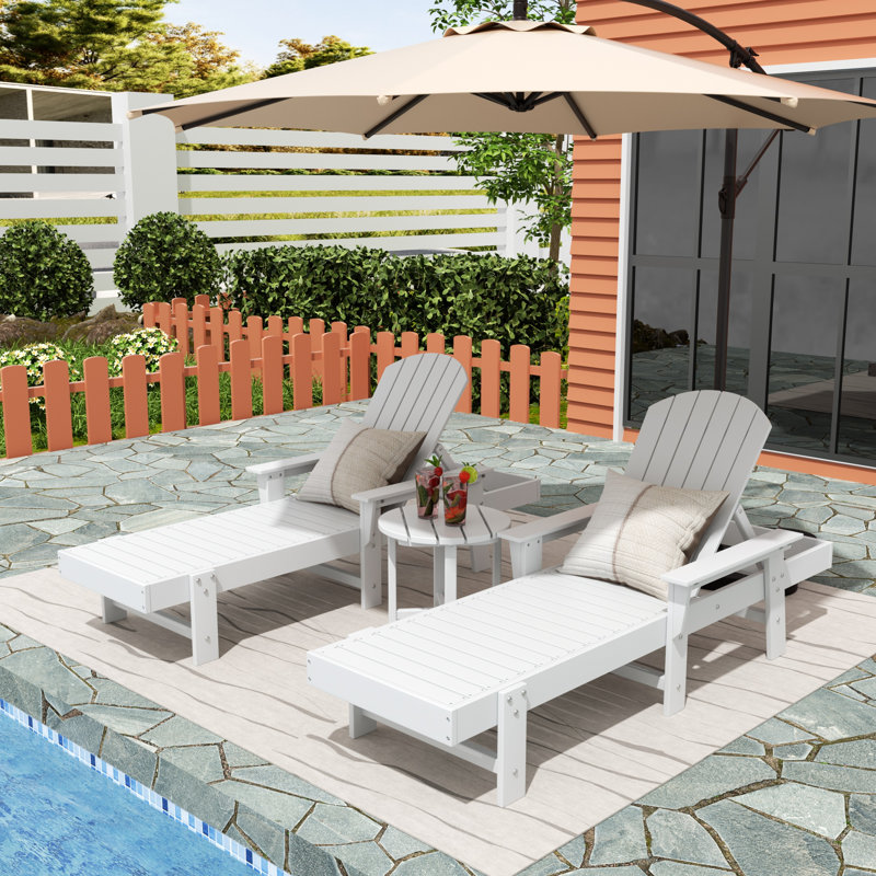 Altura Outdoor Chaise Lounge with Table, White
