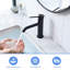 Robinets de lavabo de salle de bain à un trou et robinets de lavabo de salle de bain à poignée simple-120292047