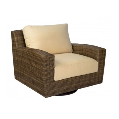 Saddleback Outdoor Swivel Lounge Chair