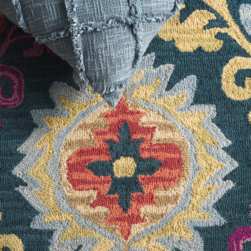 Tomo Hand Hooked Wool Floral Rug, Rectangle 3' x 5'