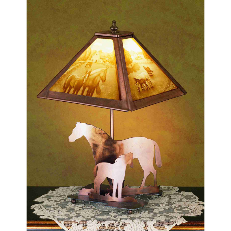 Kaelynn Metal Table Lamp