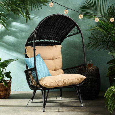 Chaise Cozy Basket pour utilisation en terrasse