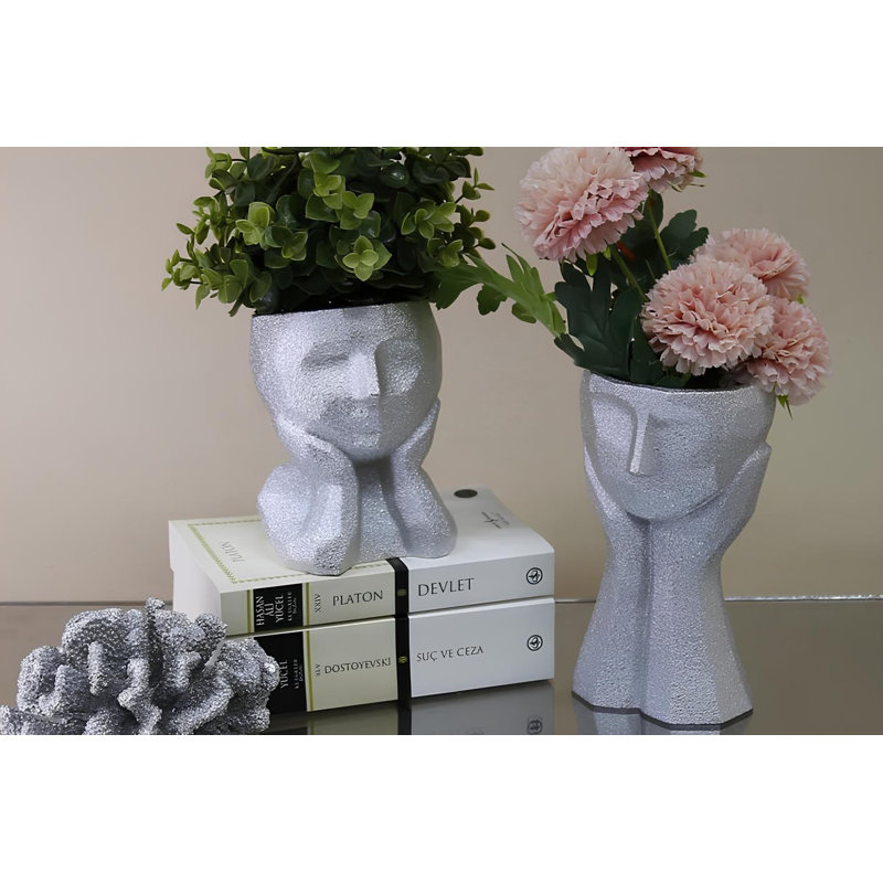 Darneisha Figurines & Sculptures, Silver