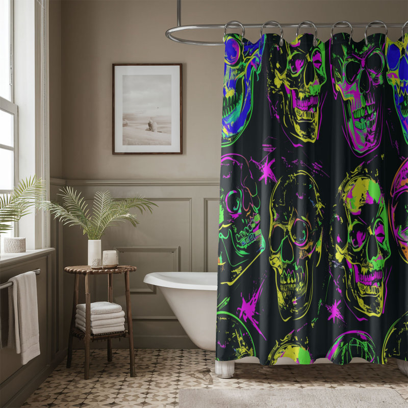 Rideaux de douche standard 1 pièce Fluorescent Skulls, H 74 po x l 71 po