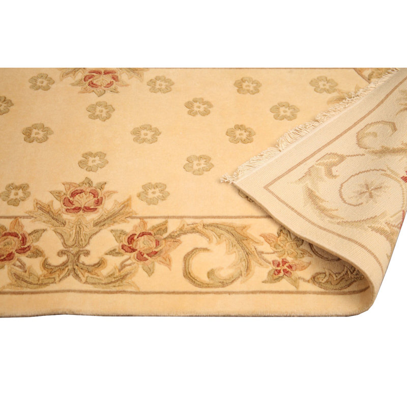 Nova Wool Oriental Area Rug in Beige, Rectangle 2'9" x 4'11"
