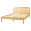 Structure de lit Taryn Mid-Century en bois de pin massif avec tête de lit en rotin et support