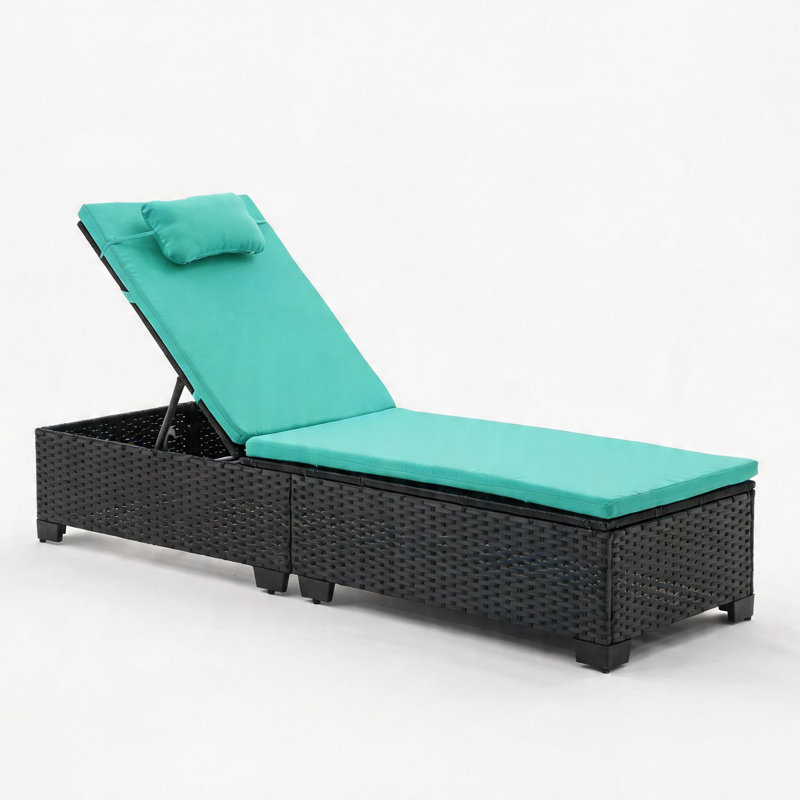PE Rattan Outdoor Lounge Chair (Single), green