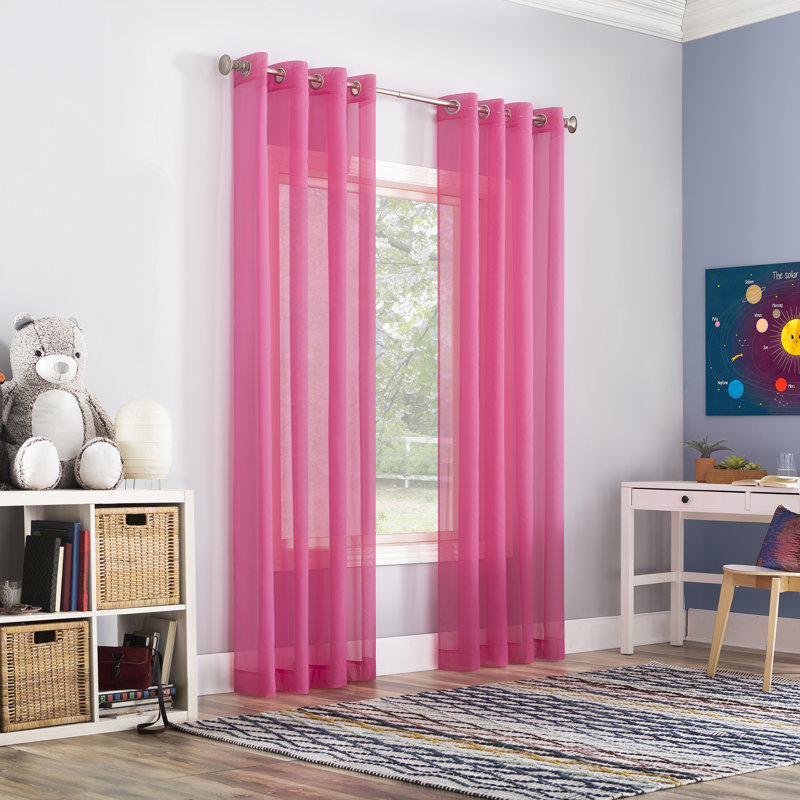 Panneau de rideau diaphane avec œillets Caspian, l 59 po x L 84 po, Rose