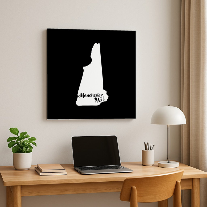 Home Sweet Manchester — Silhouette de l'État du New Hampshire — Décoration murale carrée en métal, 32" H x 32" W